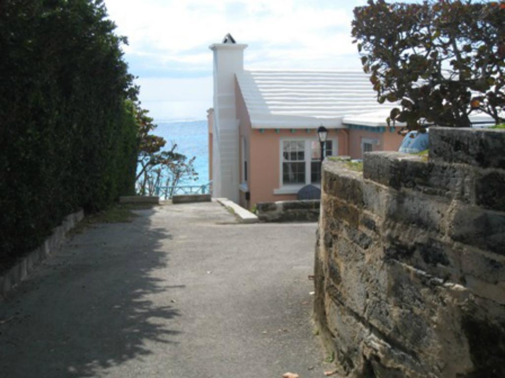 Grape Bay Cottages Mount Pleasant Eksteriør billede